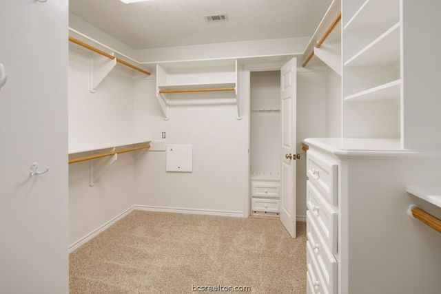 7710 Elmo Weedon Road, Bryan, TX 77808