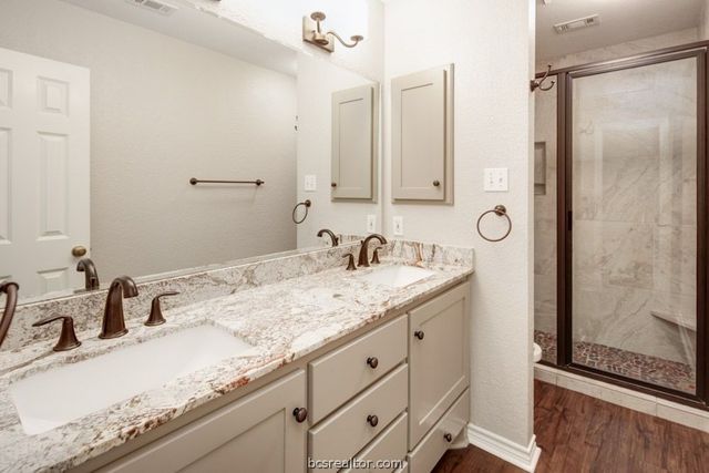 7710 Elmo Weedon Road, Bryan, TX 77808
