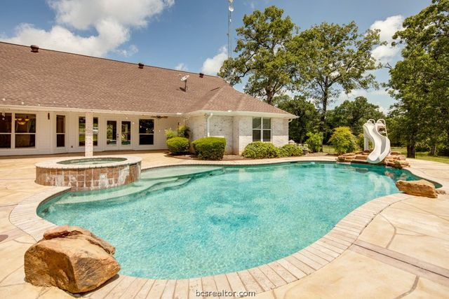 7710 Elmo Weedon Road, Bryan, TX 77808