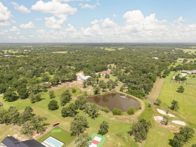 7710 Elmo Weedon Road, Bryan, TX 77808