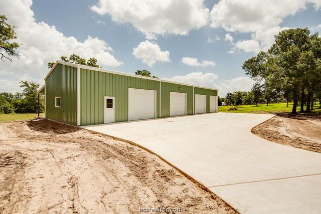 7710 Elmo Weedon Road, Bryan, TX 77808