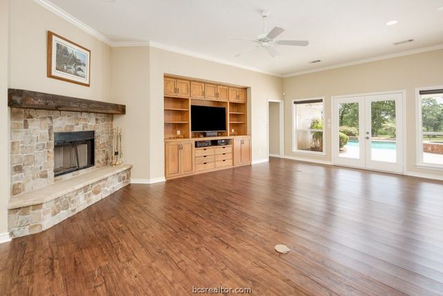 7710 Elmo Weedon Road, Bryan, TX 77808