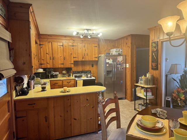 16 Concord Dr, Clarksville, TN 37042