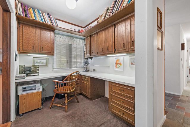 239 Old Pine CIRCLE, Wind Point, WI 53402