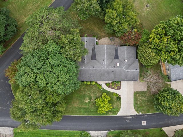 239 Old Pine CIRCLE, Wind Point, WI 53402