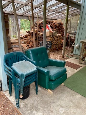 351 N Potlatch Drive, Hoodsport, WA 98548