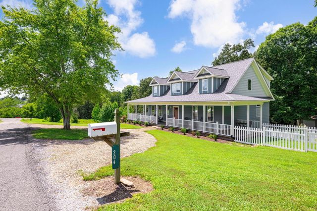 204 Johnny Wheeler Lane, Dunlap, TN 37327