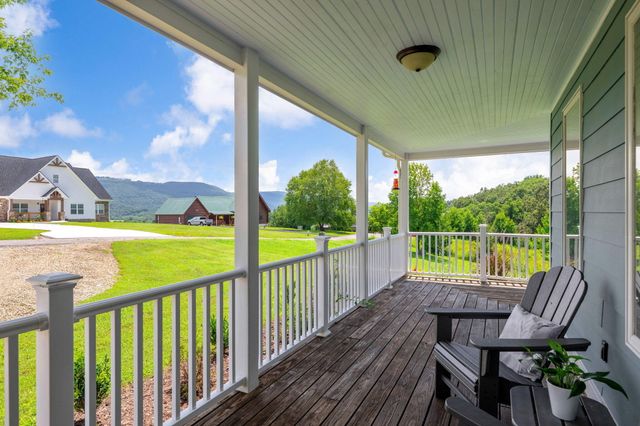 204 Johnny Wheeler Lane, Dunlap, TN 37327