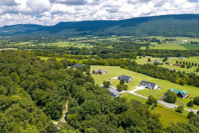 204 Johnny Wheeler Lane, Dunlap, TN 37327
