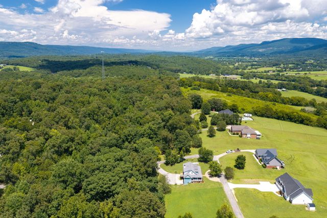 204 Johnny Wheeler Lane, Dunlap, TN 37327