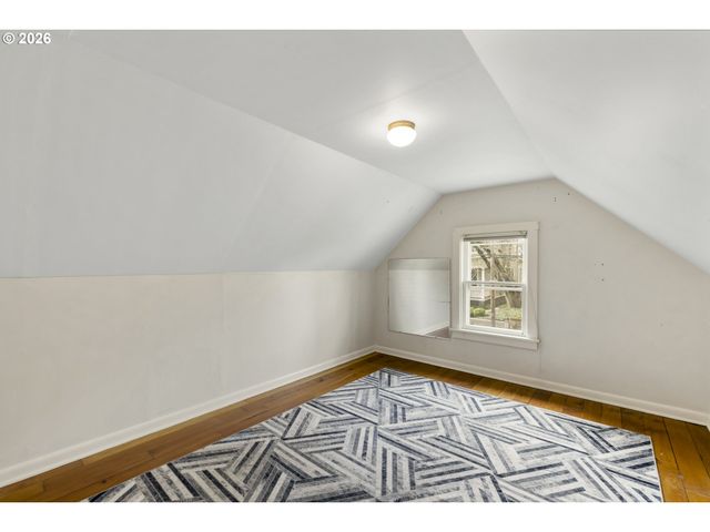 1816 Se 12TH Ave, Portland, OR 97214