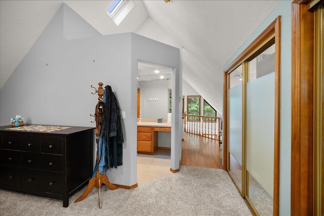 22915 E Morris Rd, Newman Lake, WA 99025