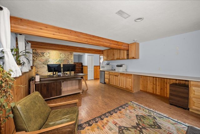 22915 E Morris Rd, Newman Lake, WA 99025