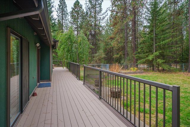 22915 E Morris Rd, Newman Lake, WA 99025