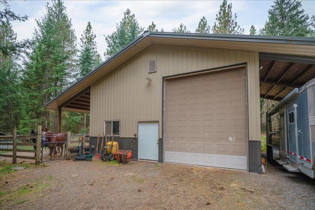 22915 E Morris Rd, Newman Lake, WA 99025