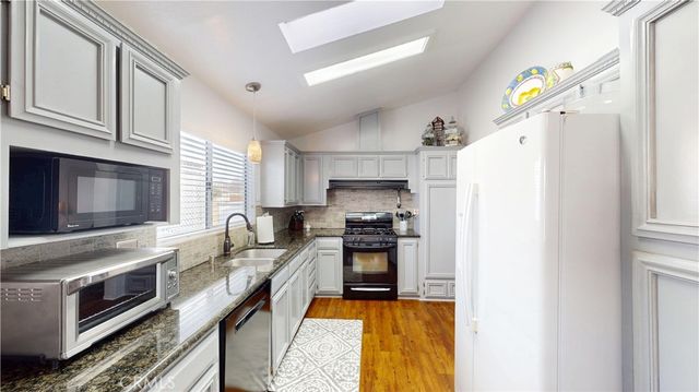 19361 Brookhurst Street 13, Huntington Beach, CA 92646