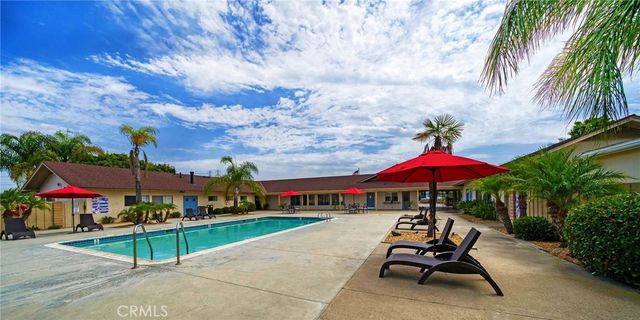 19361 Brookhurst Street 13, Huntington Beach, CA 92646
