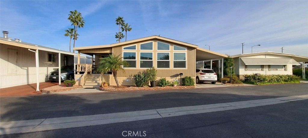 19361 Brookhurst Street 13, Huntington Beach, CA 92646