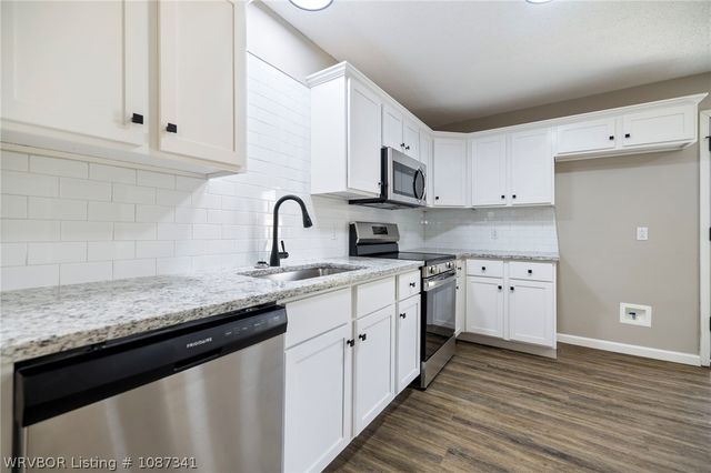 1105 Brentwood Drive, Greenwood, AR 72936