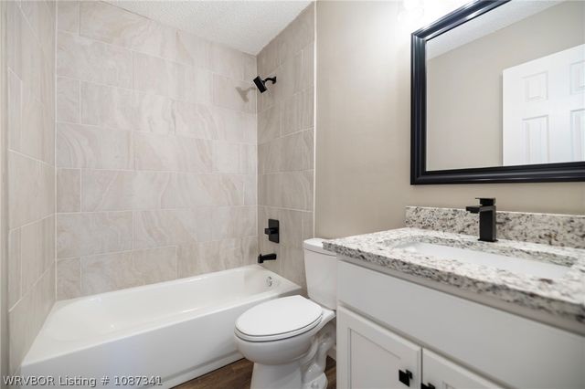 1105 Brentwood Drive, Greenwood, AR 72936