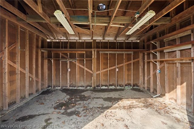 1105 Brentwood Drive, Greenwood, AR 72936