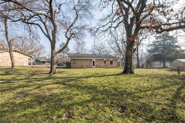 1105 Brentwood Drive, Greenwood, AR 72936