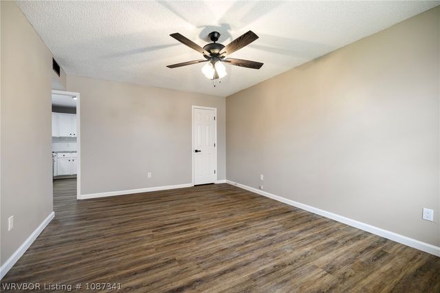 1105 Brentwood Drive, Greenwood, AR 72936