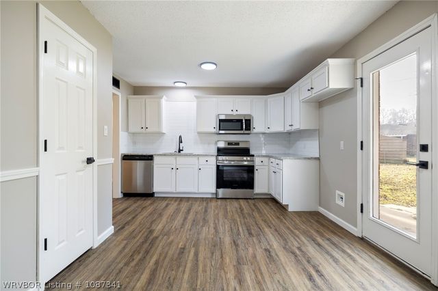 1105 Brentwood Drive, Greenwood, AR 72936