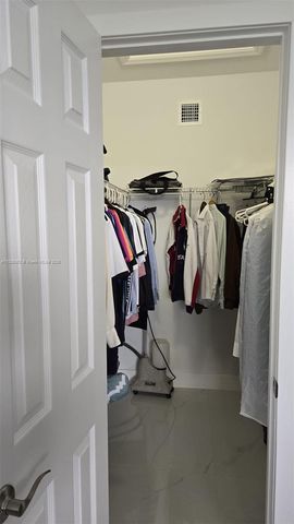 230 SW 117th Ter, Pembroke Pines, FL 33025