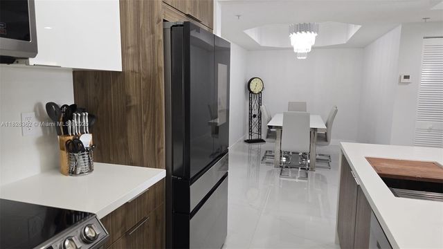 230 SW 117th Ter, Pembroke Pines, FL 33025