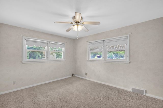 744 S Fabrique Dr, Wichita, KS 67218