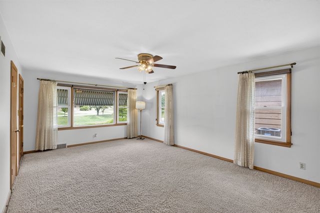 744 S Fabrique Dr, Wichita, KS 67218