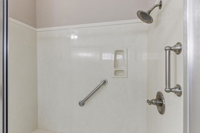 7493 APPLE YARD LN, Cordova, TN 38016