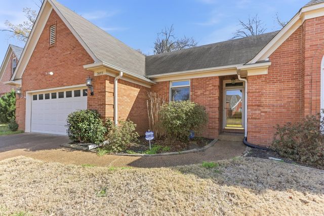 7493 APPLE YARD LN, Cordova, TN 38016