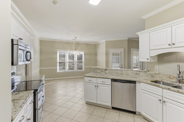 7493 APPLE YARD LN, Cordova, TN 38016