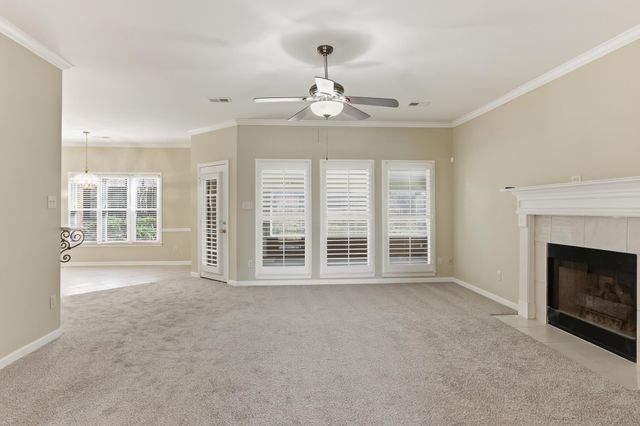 7493 APPLE YARD LN, Cordova, TN 38016