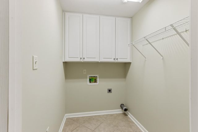 7493 APPLE YARD LN, Cordova, TN 38016