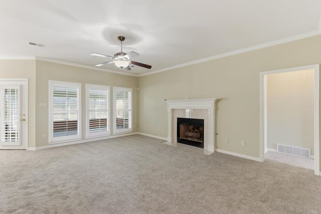 7493 APPLE YARD LN, Cordova, TN 38016