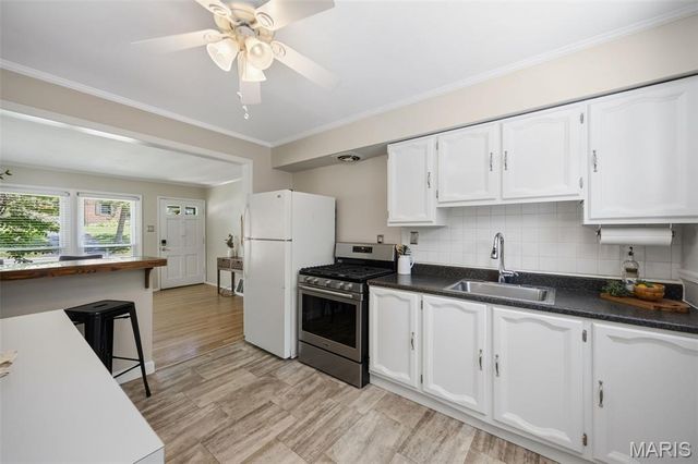 1034 Kuhlman Lane, Webster Groves, MO 63119