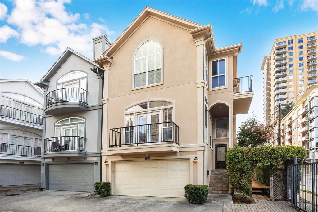 3302 W Dallas Street, Houston, TX 77019