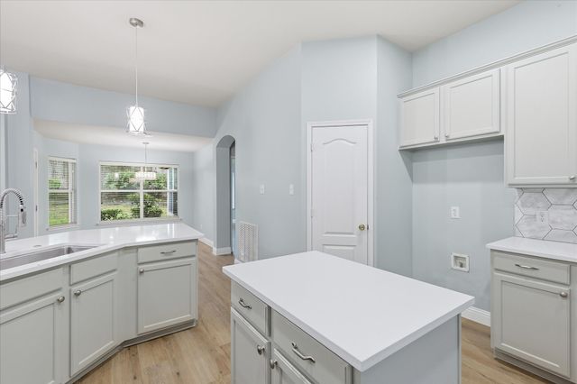 2616 Hollow Ridge Drive, Denton, TX 76210