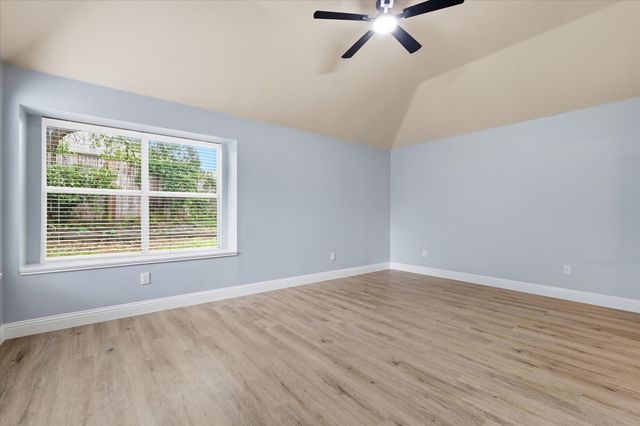 2616 Hollow Ridge Drive, Denton, TX 76210