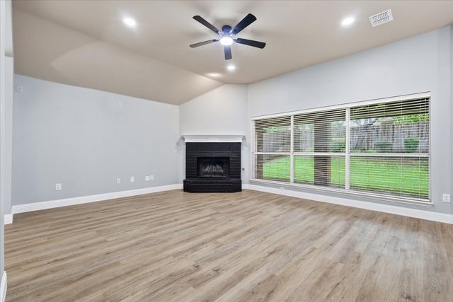 2616 Hollow Ridge Drive, Denton, TX 76210