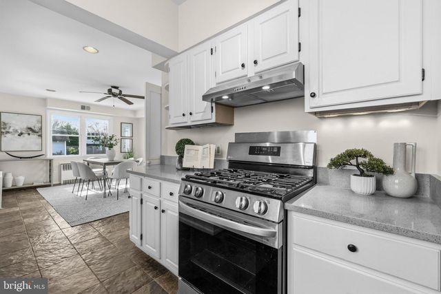 3032 STEPHENSON PL NW, Washington, DC 20015