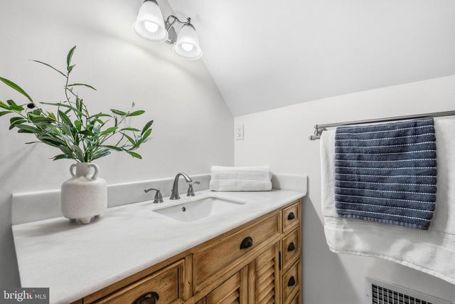 3032 STEPHENSON PL NW, Washington, DC 20015