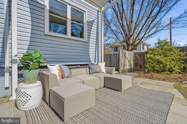 3032 STEPHENSON PL NW, Washington, DC 20015