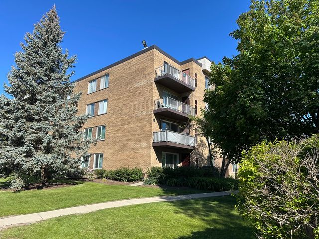 909 E Kenilworth Avenue 420, Palatine, IL 60074