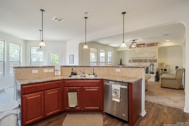 9914 Copper Rise, Converse, TX 78109