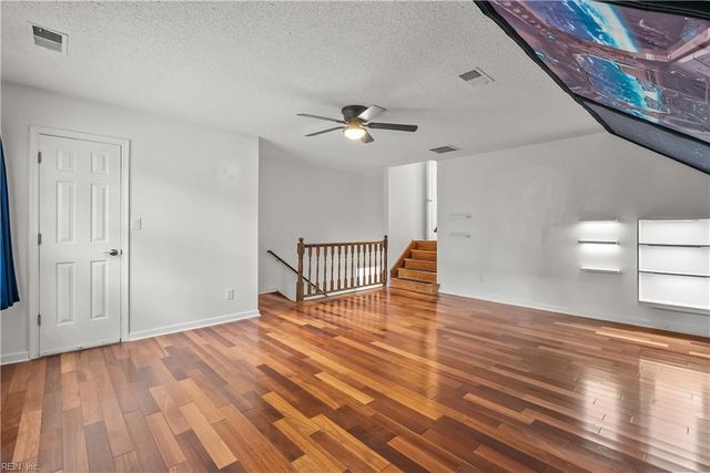 811 Twin Peak Ct CT, Chesapeake, VA 23320