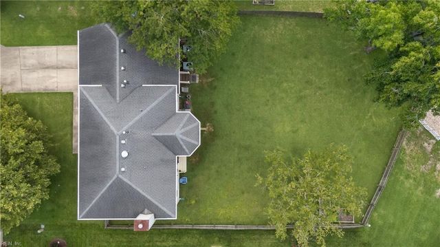 811 Twin Peak Ct CT, Chesapeake, VA 23320